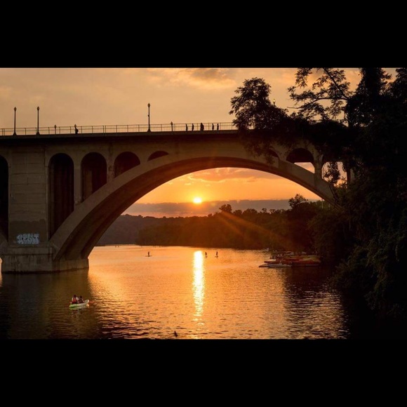 Meet your Posher, Nikki - Picture 2 of 2